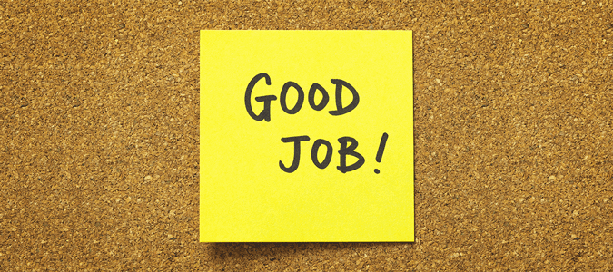 Post-it that says "Good Job!"
